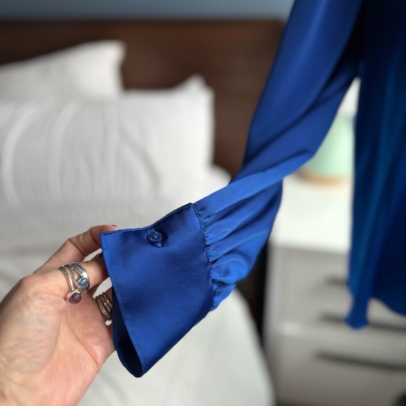 DKNY Blue Satin Button Down Hidden Button Long Sleeve Shirt - Office Siren - Picture 13 of 17